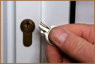 City Locksmith Shop Wayne, MI 313-899-7838 - 5-broken-key