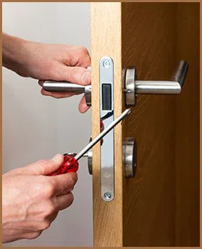 City Locksmith Shop Wayne, MI 313-899-7838 - lock-locksmiths
