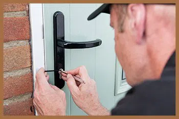 City Locksmith Shop Wayne, MI 313-899-7838 - nearest